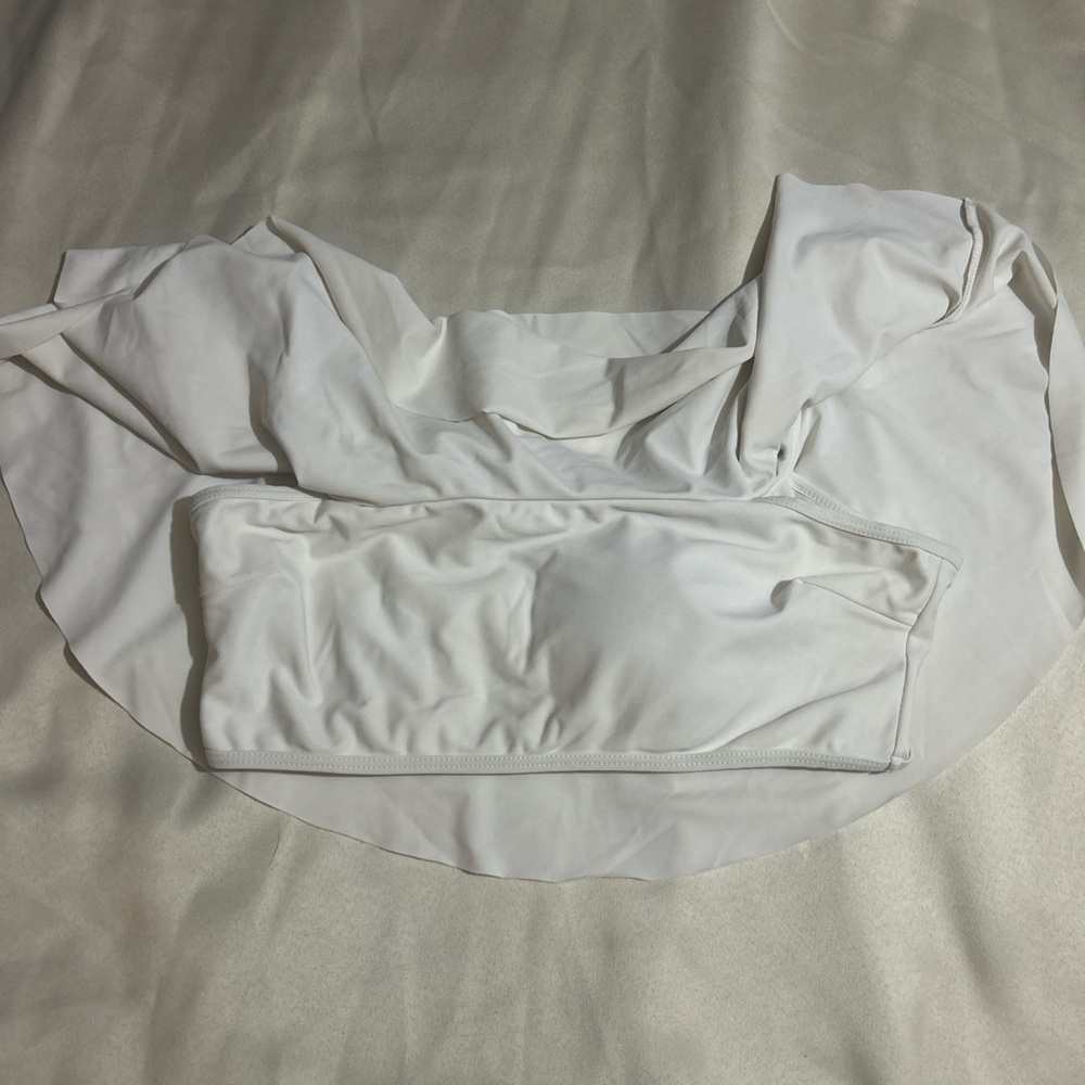 White Off Shoulder Ruffle Swim Top Romantic Style - Picture 2 of 4